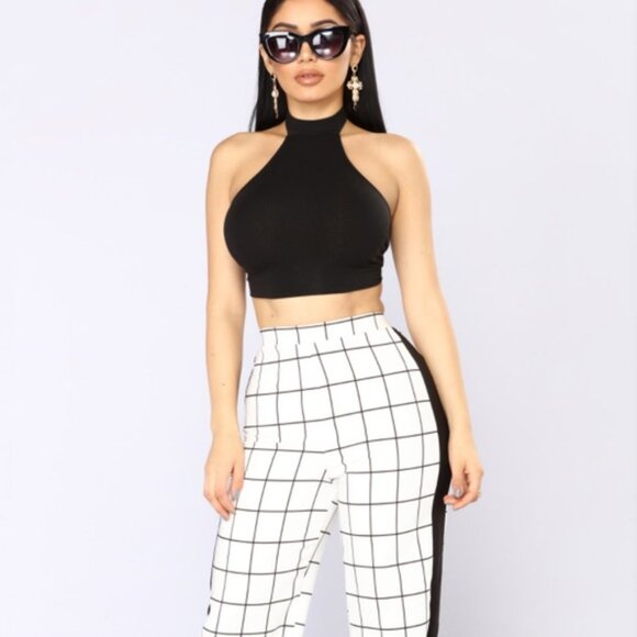 Fashion Nova - Black Cropped Halter Top - Picture 2 of 6